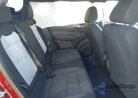 2024 Chevrolet Trax Fwd 1Rs z USA, uszkodzony, nr VIN KL77LGE27RC019145